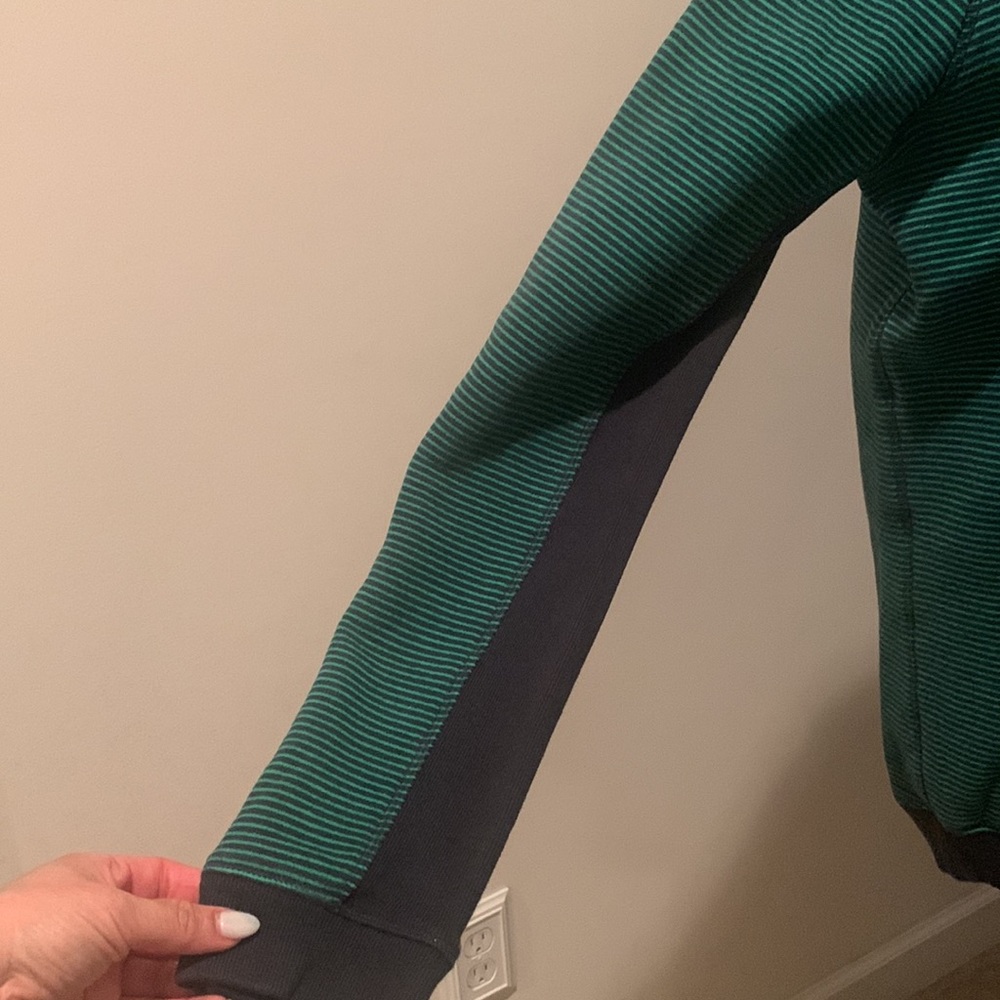 Lululemon pullover sweatshirt with cowl neck - Picture 5 of 5